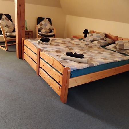 Hotel U Zvonu كوتنا هورا المظهر الخارجي الصورة
