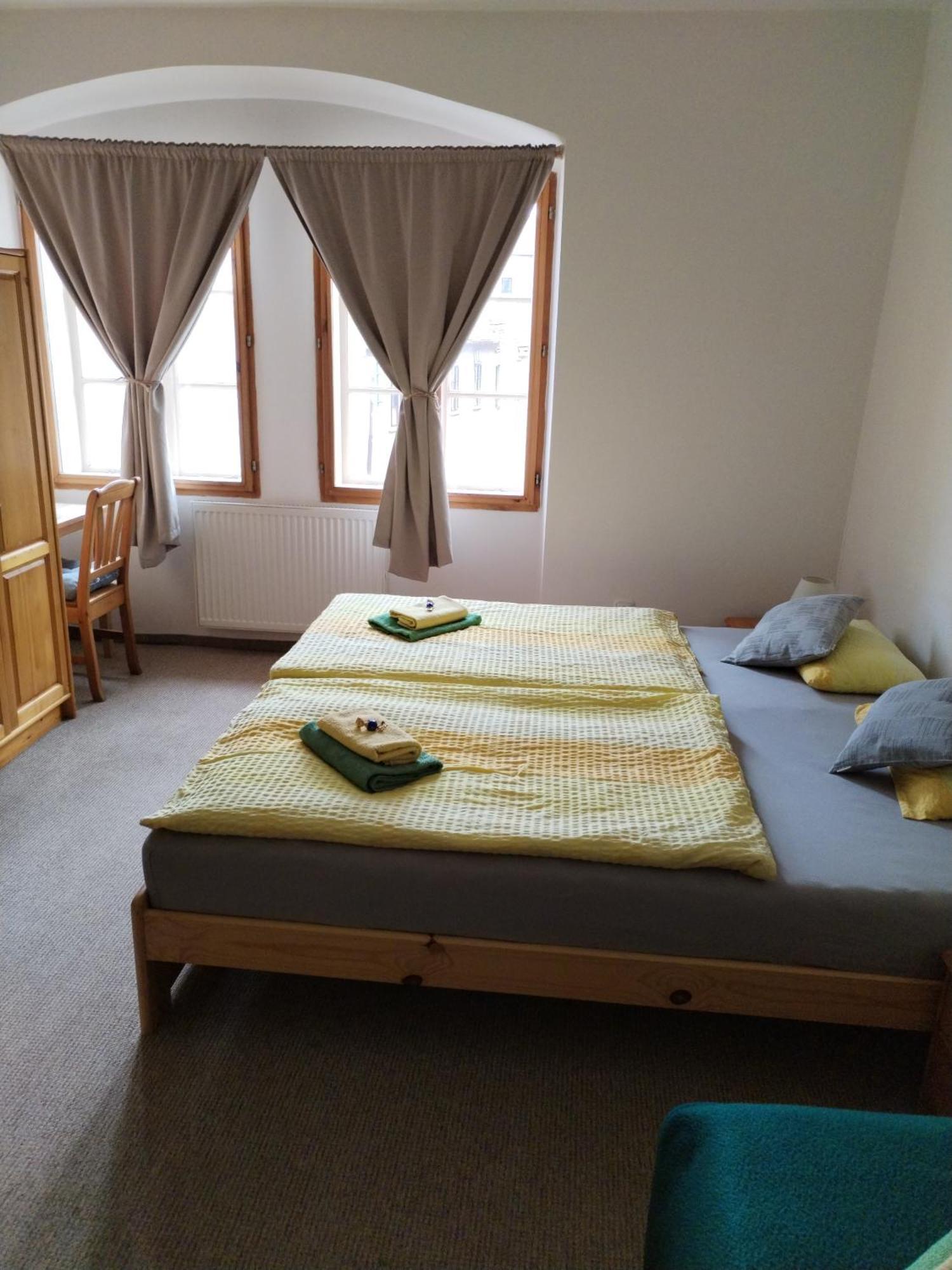Hotel U Zvonu كوتنا هورا المظهر الخارجي الصورة