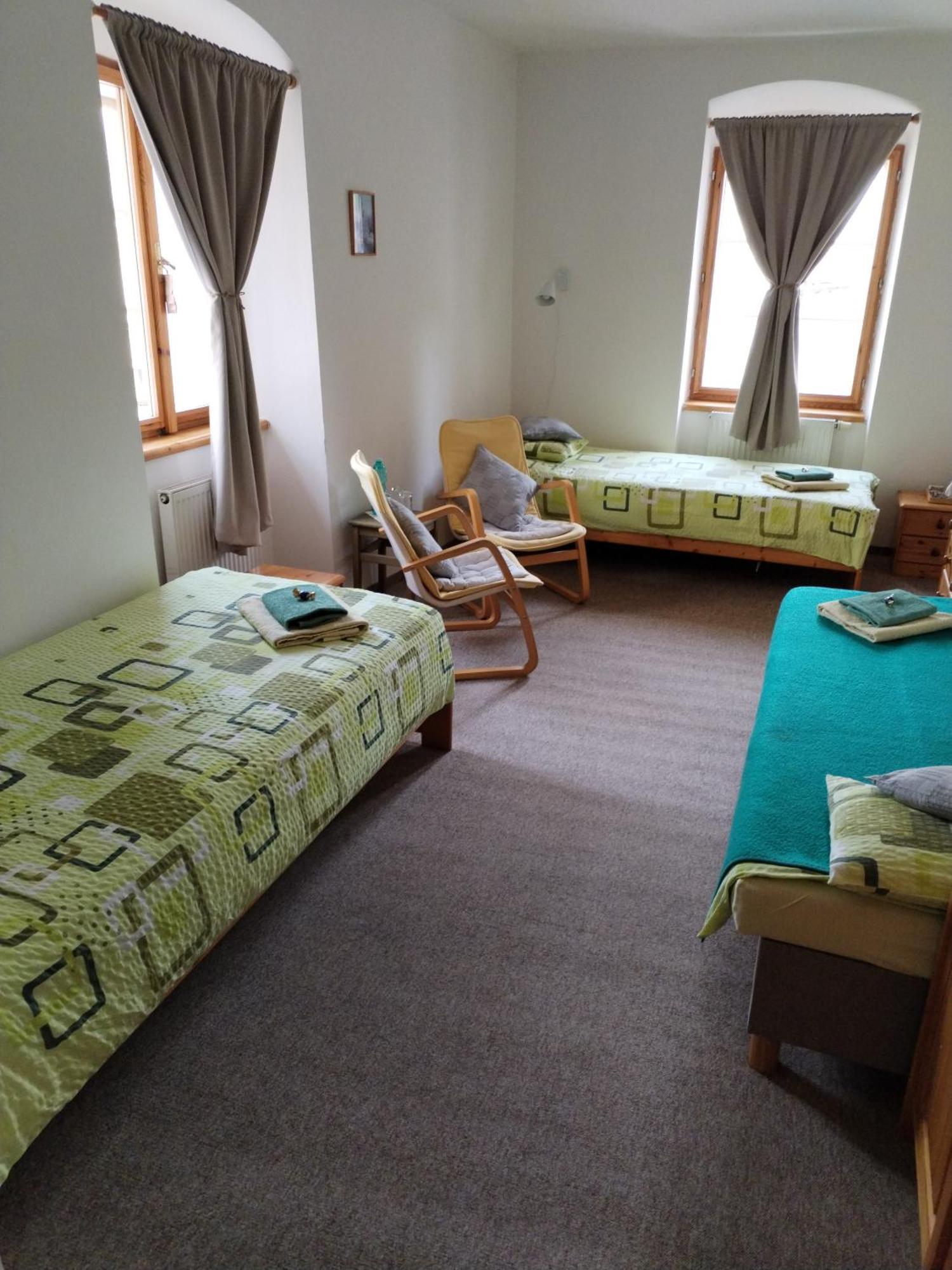 Hotel U Zvonu كوتنا هورا المظهر الخارجي الصورة