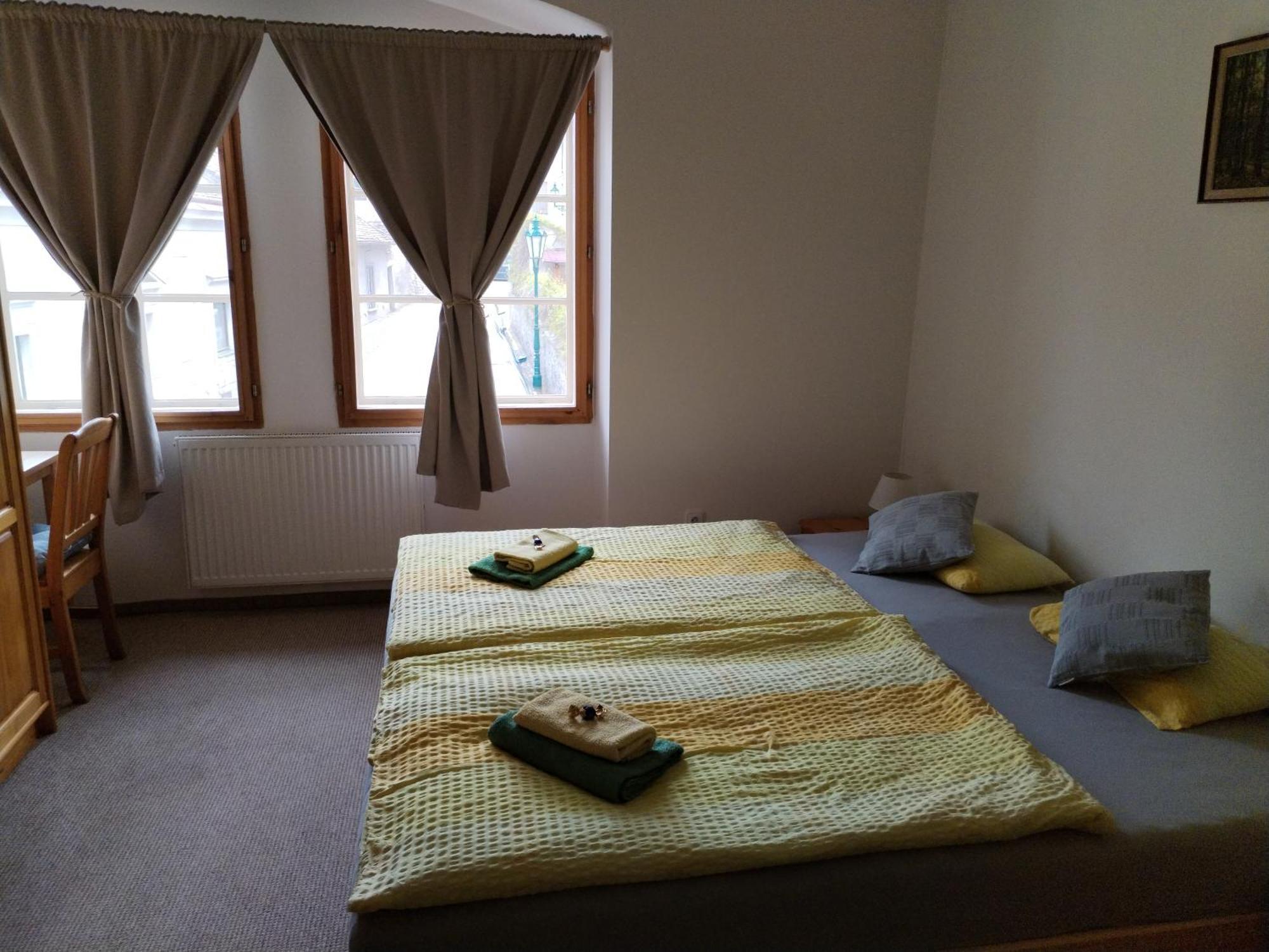 Hotel U Zvonu كوتنا هورا المظهر الخارجي الصورة